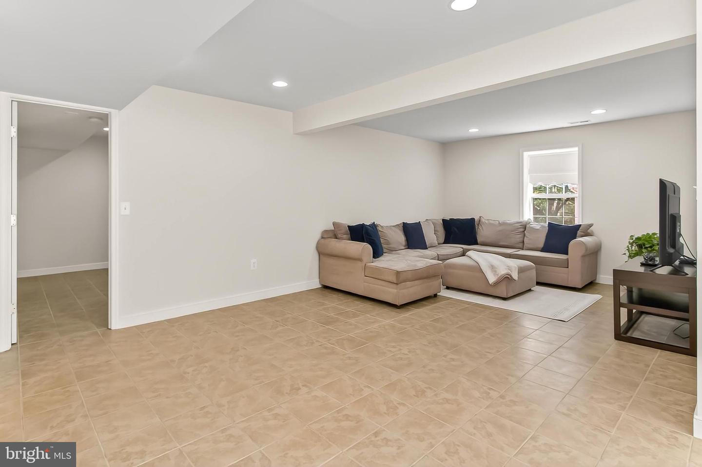 13441 KERR CT, WOODBRIDGE, Virginia 22193, 5 Bedrooms Bedrooms, ,3 BathroomsBathrooms,Residential,For sale,13441 KERR CT,VAPW2104456 MLS # VAPW2104456