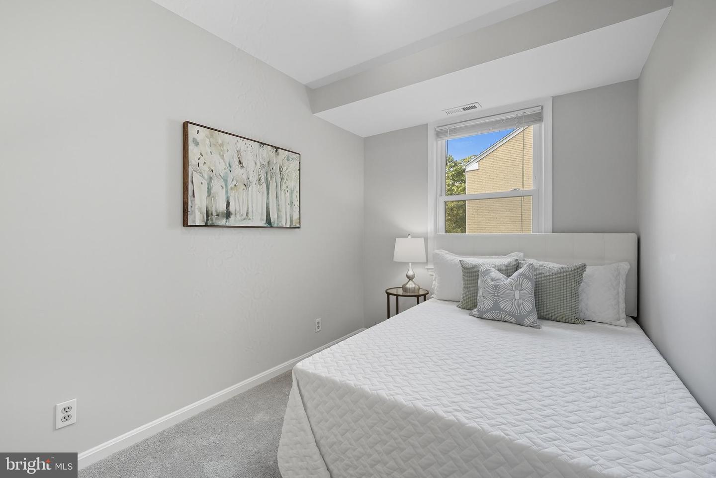 4812 FAIRFAX DR, ARLINGTON, Virginia 22203, 3 Bedrooms Bedrooms, 8 Rooms Rooms,2 BathroomsBathrooms,Residential,For sale,4812 FAIRFAX DR,VAAR2064026 MLS # VAAR2064026