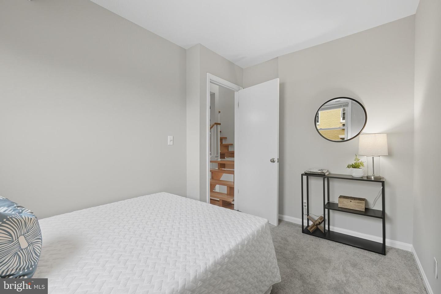 4812 FAIRFAX DR, ARLINGTON, Virginia 22203, 3 Bedrooms Bedrooms, 8 Rooms Rooms,2 BathroomsBathrooms,Residential,For sale,4812 FAIRFAX DR,VAAR2064026 MLS # VAAR2064026