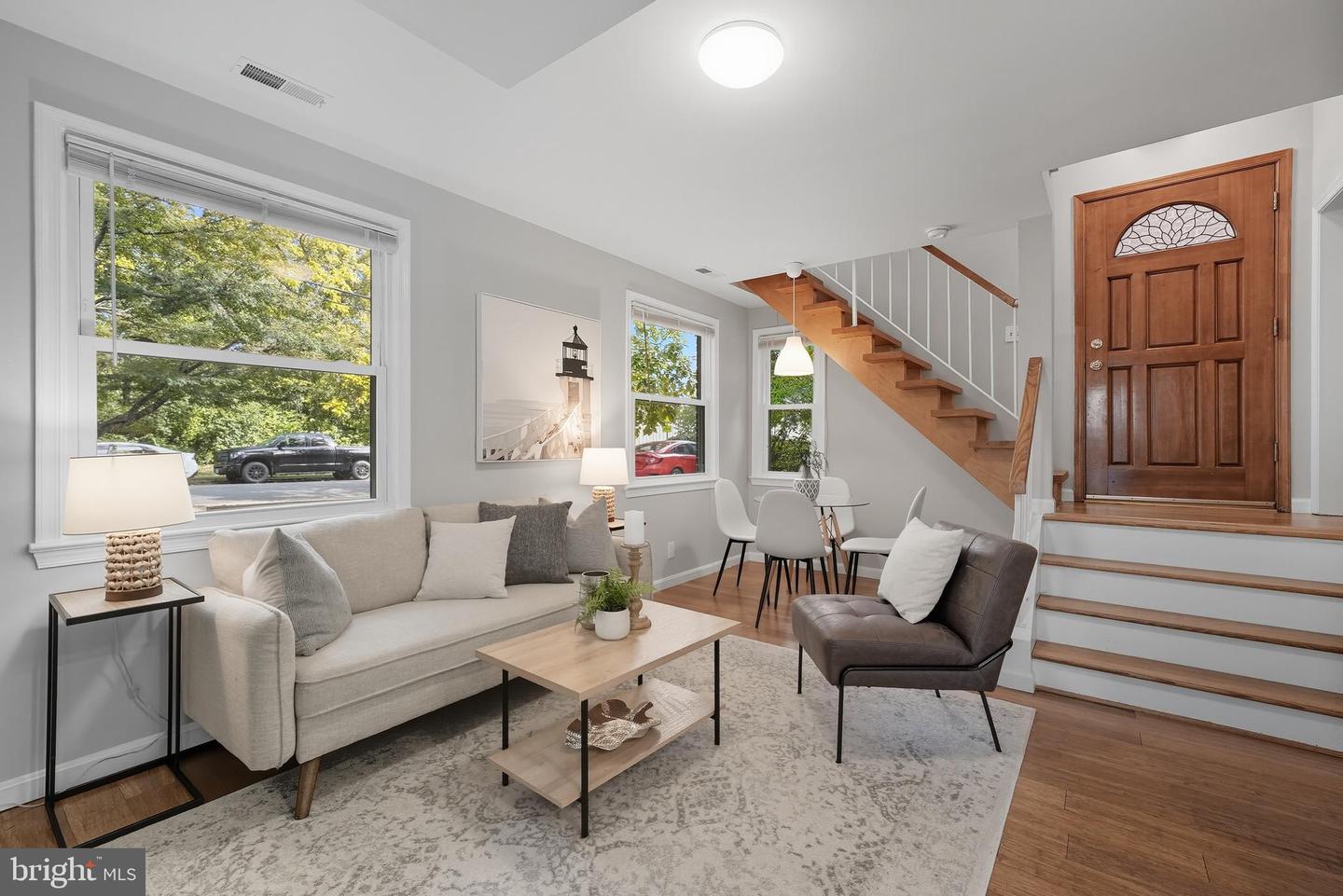 4812 FAIRFAX DR, ARLINGTON, Virginia 22203, 3 Bedrooms Bedrooms, 8 Rooms Rooms,2 BathroomsBathrooms,Residential,For sale,4812 FAIRFAX DR,VAAR2064026 MLS # VAAR2064026
