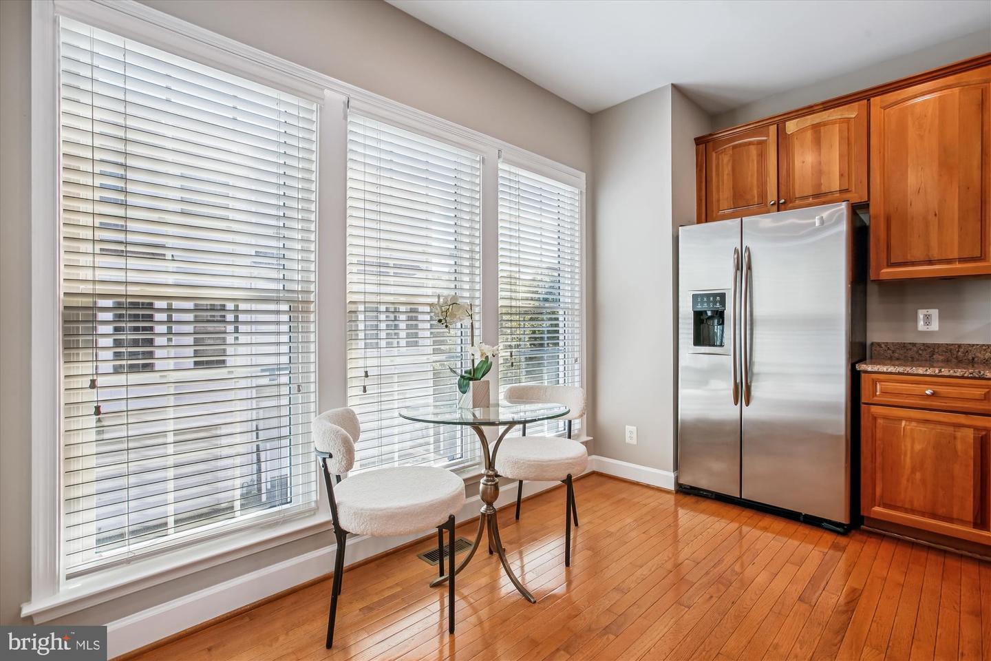 5997 GRAND PAVILION WAY, ALEXANDRIA, Virginia 22303, 4 Bedrooms Bedrooms, ,3 BathroomsBathrooms,Residential,For sale,5997 GRAND PAVILION WAY,VAFX2268530 MLS # VAFX2268530