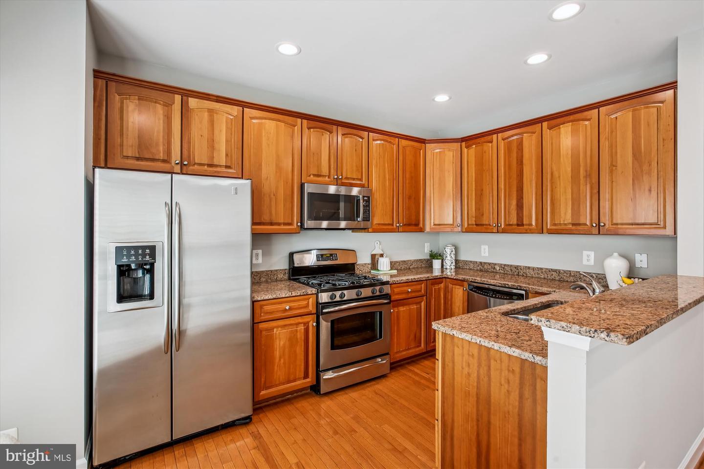 5997 GRAND PAVILION WAY, ALEXANDRIA, Virginia 22303, 4 Bedrooms Bedrooms, ,3 BathroomsBathrooms,Residential,For sale,5997 GRAND PAVILION WAY,VAFX2268530 MLS # VAFX2268530