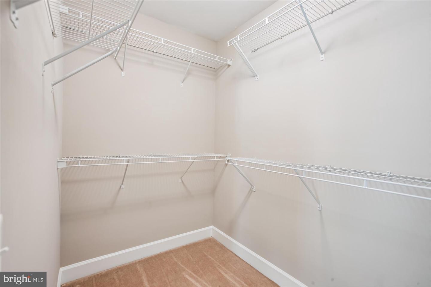 5997 GRAND PAVILION WAY, ALEXANDRIA, Virginia 22303, 4 Bedrooms Bedrooms, ,3 BathroomsBathrooms,Residential,For sale,5997 GRAND PAVILION WAY,VAFX2268530 MLS # VAFX2268530