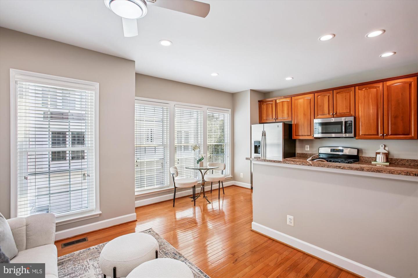 5997 GRAND PAVILION WAY, ALEXANDRIA, Virginia 22303, 4 Bedrooms Bedrooms, ,3 BathroomsBathrooms,Residential,For sale,5997 GRAND PAVILION WAY,VAFX2268530 MLS # VAFX2268530