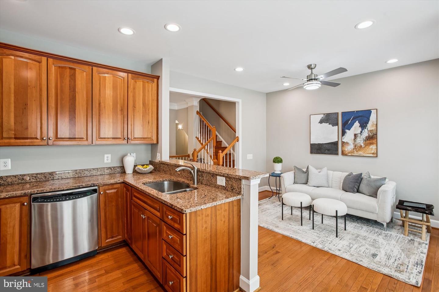 5997 GRAND PAVILION WAY, ALEXANDRIA, Virginia 22303, 4 Bedrooms Bedrooms, ,3 BathroomsBathrooms,Residential,For sale,5997 GRAND PAVILION WAY,VAFX2268530 MLS # VAFX2268530