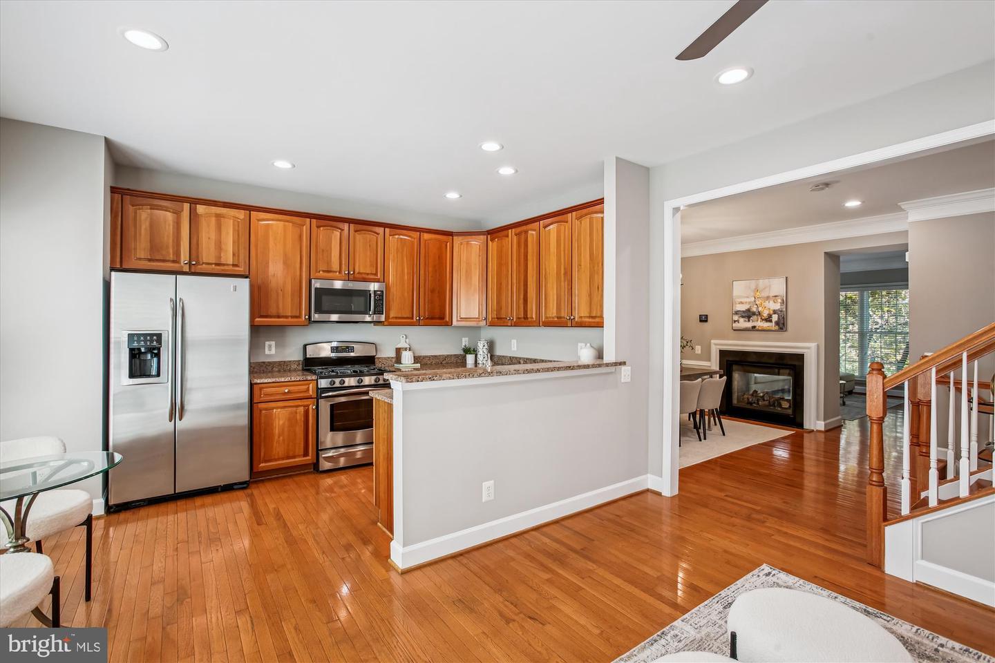 5997 GRAND PAVILION WAY, ALEXANDRIA, Virginia 22303, 4 Bedrooms Bedrooms, ,3 BathroomsBathrooms,Residential,For sale,5997 GRAND PAVILION WAY,VAFX2268530 MLS # VAFX2268530