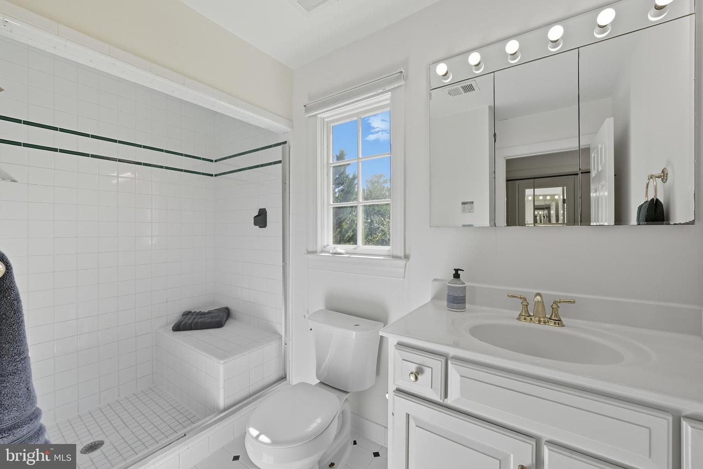 2911 EDDINGTON TER, ALEXANDRIA, Virginia 22302, 4 Bedrooms Bedrooms, ,3 BathroomsBathrooms,Residential,For sale,2911 EDDINGTON TER,VAAX2050042 MLS # VAAX2050042