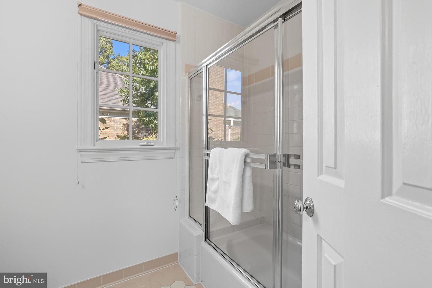 2911 EDDINGTON TER, ALEXANDRIA, Virginia 22302, 4 Bedrooms Bedrooms, ,3 BathroomsBathrooms,Residential,For sale,2911 EDDINGTON TER,VAAX2050042 MLS # VAAX2050042