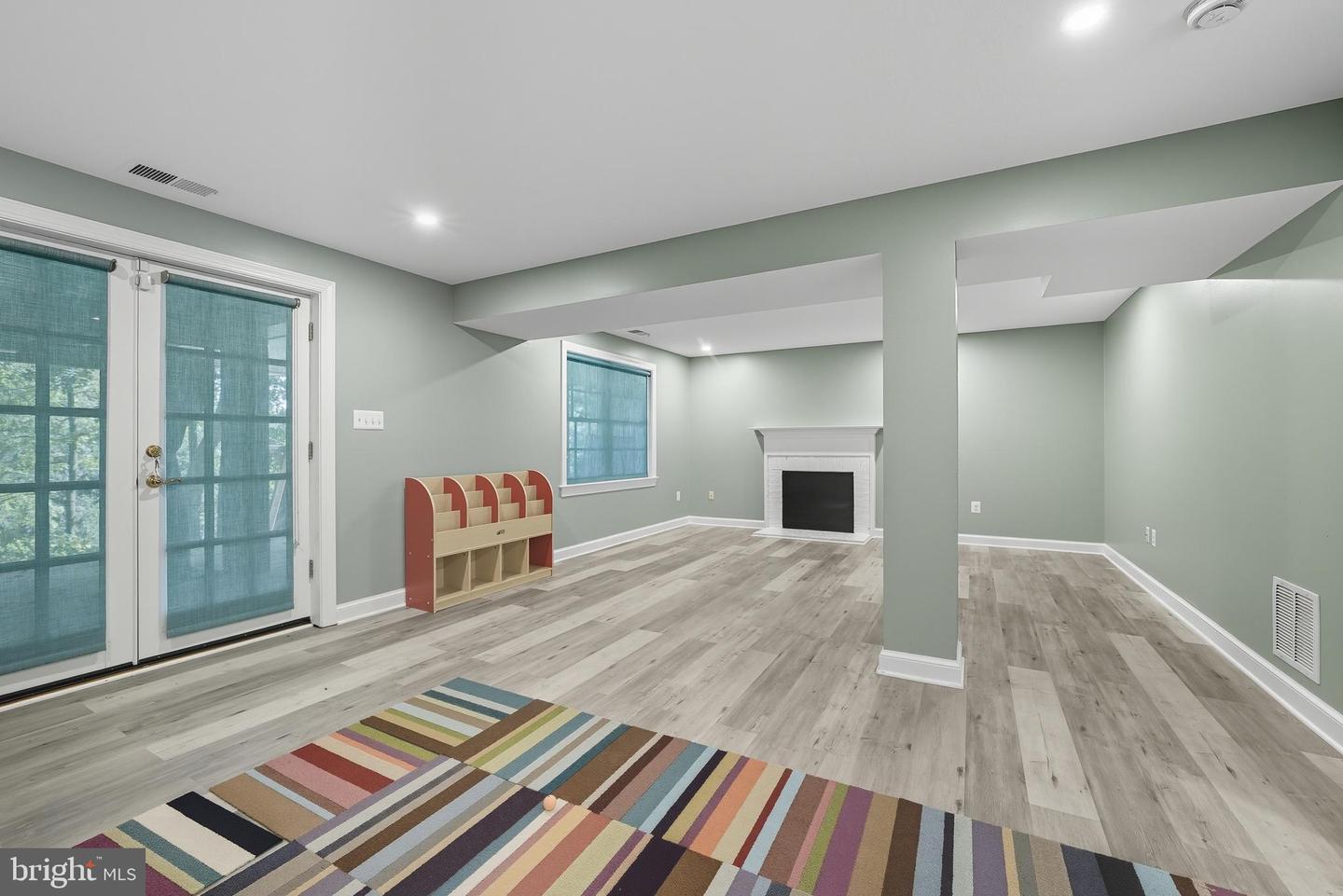 2911 EDDINGTON TER, ALEXANDRIA, Virginia 22302, 4 Bedrooms Bedrooms, ,3 BathroomsBathrooms,Residential,For sale,2911 EDDINGTON TER,VAAX2050042 MLS # VAAX2050042