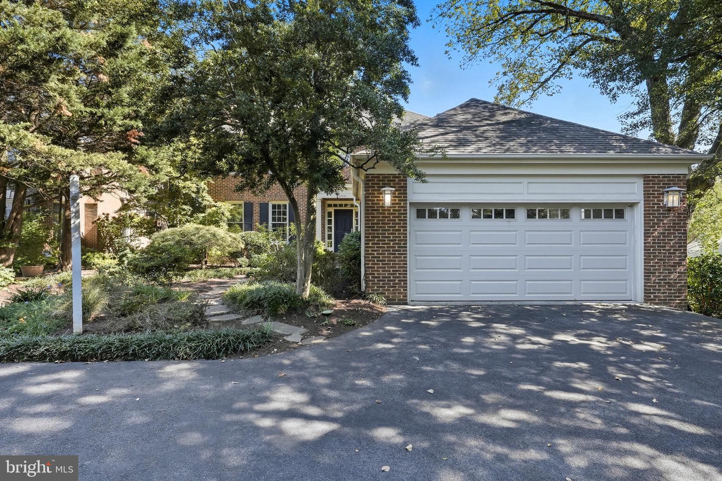 2911 EDDINGTON TER, ALEXANDRIA, Virginia 22302, 4 Bedrooms Bedrooms, ,3 BathroomsBathrooms,Residential,For sale,2911 EDDINGTON TER,VAAX2050042 MLS # VAAX2050042