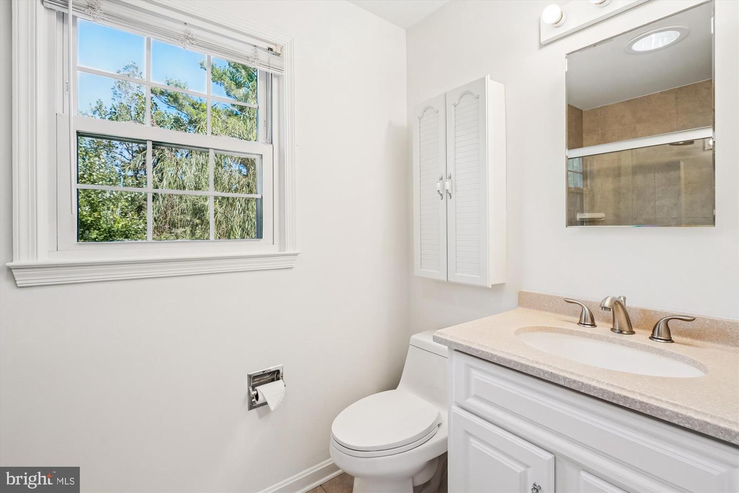 5538 SHOOTERS HILL LN, FAIRFAX, Virginia 22032, 4 Bedrooms Bedrooms, ,3 BathroomsBathrooms,Residential,For sale,5538 SHOOTERS HILL LN,VAFX2268710 MLS # VAFX2268710