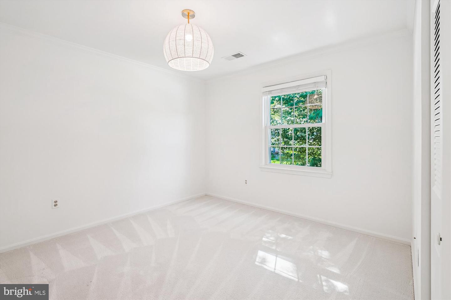 5538 SHOOTERS HILL LN, FAIRFAX, Virginia 22032, 4 Bedrooms Bedrooms, ,3 BathroomsBathrooms,Residential,For sale,5538 SHOOTERS HILL LN,VAFX2268710 MLS # VAFX2268710