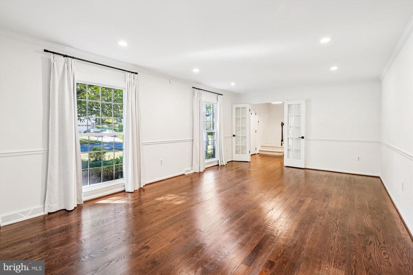 5538 SHOOTERS HILL LN, FAIRFAX, Virginia 22032, 4 Bedrooms Bedrooms, ,3 BathroomsBathrooms,Residential,For sale,5538 SHOOTERS HILL LN,VAFX2268710 MLS # VAFX2268710