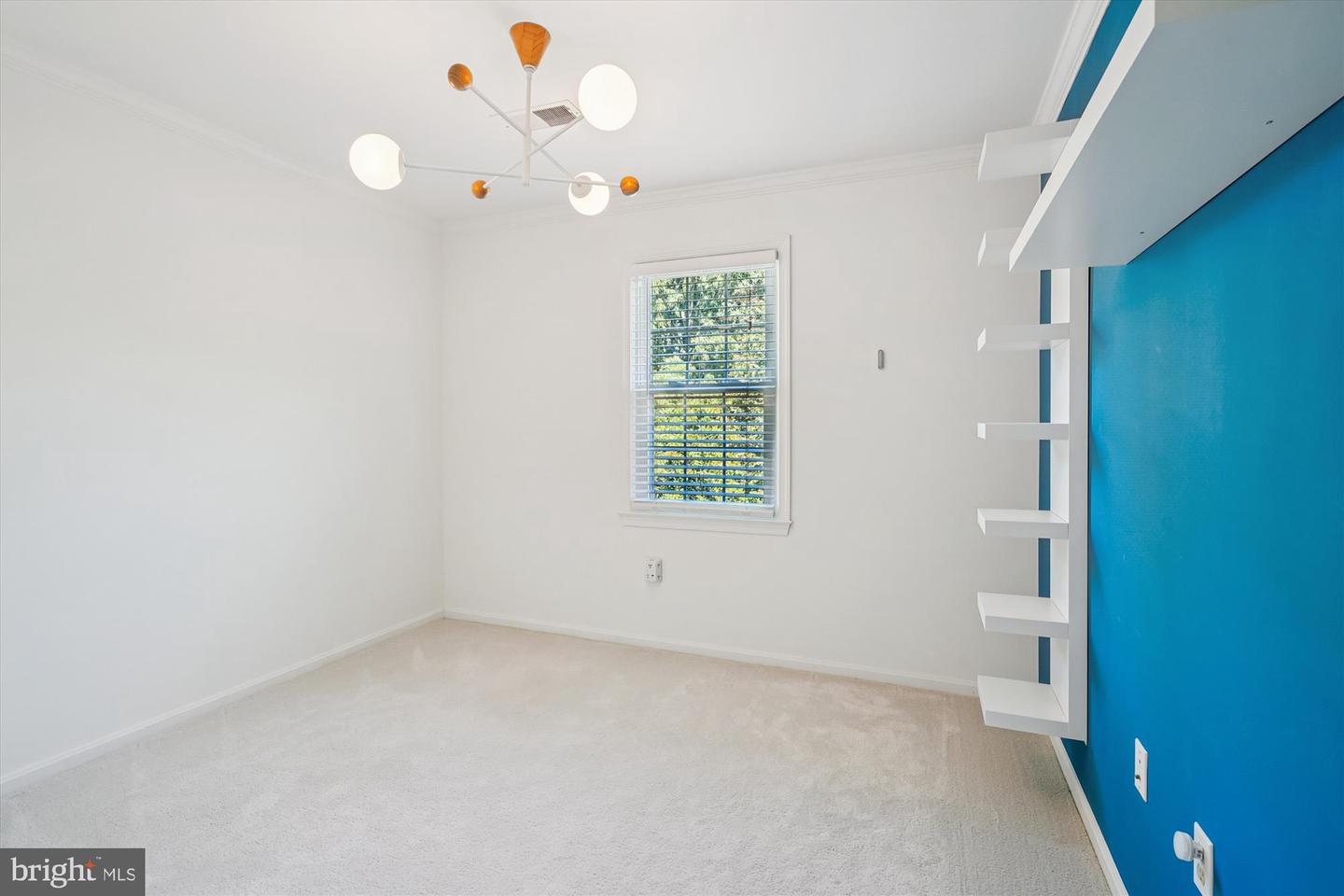 5538 SHOOTERS HILL LN, FAIRFAX, Virginia 22032, 4 Bedrooms Bedrooms, ,3 BathroomsBathrooms,Residential,For sale,5538 SHOOTERS HILL LN,VAFX2268710 MLS # VAFX2268710