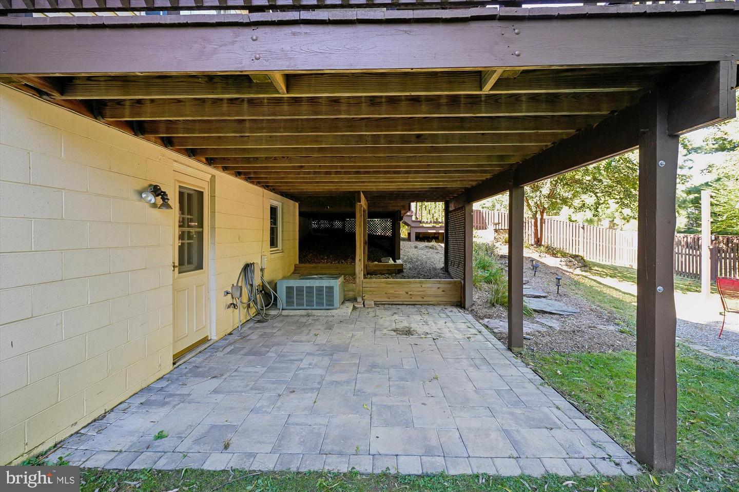 5538 SHOOTERS HILL LN, FAIRFAX, Virginia 22032, 4 Bedrooms Bedrooms, ,3 BathroomsBathrooms,Residential,For sale,5538 SHOOTERS HILL LN,VAFX2268710 MLS # VAFX2268710