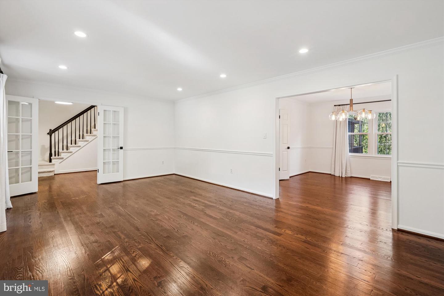 5538 SHOOTERS HILL LN, FAIRFAX, Virginia 22032, 4 Bedrooms Bedrooms, ,3 BathroomsBathrooms,Residential,For sale,5538 SHOOTERS HILL LN,VAFX2268710 MLS # VAFX2268710