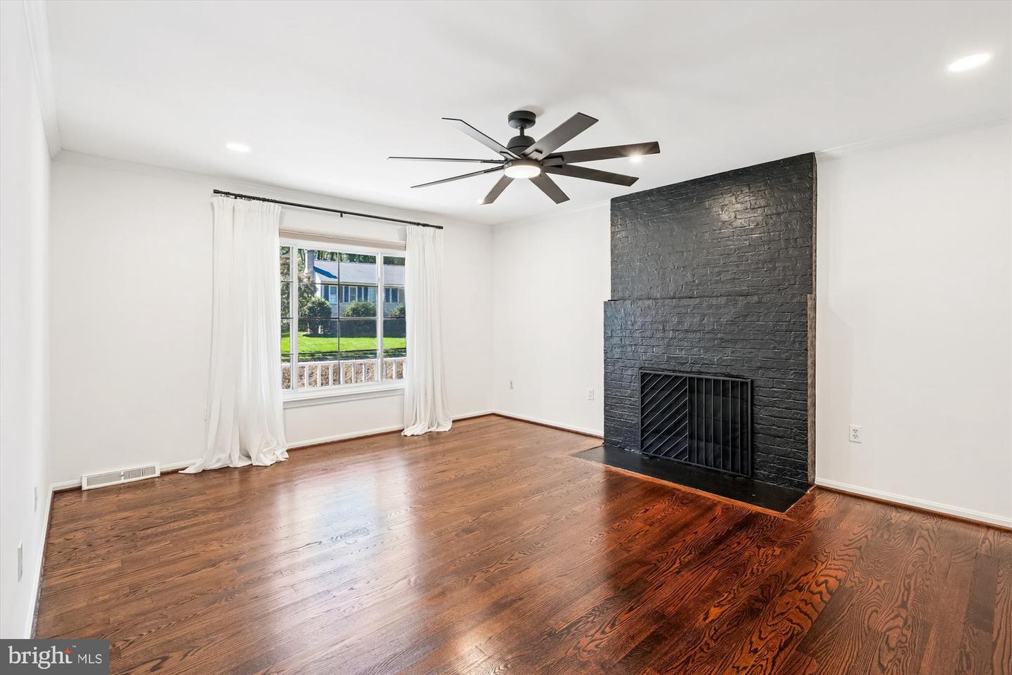 5538 SHOOTERS HILL LN, FAIRFAX, Virginia 22032, 4 Bedrooms Bedrooms, ,3 BathroomsBathrooms,Residential,For sale,5538 SHOOTERS HILL LN,VAFX2268710 MLS # VAFX2268710