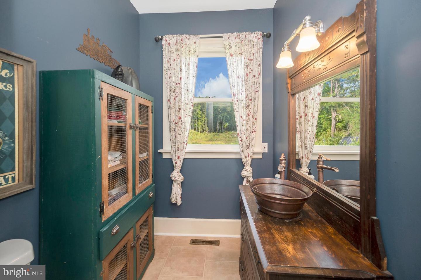 11236 GWATHMEY CHURCH RD, ASHLAND, Virginia 23005, 5 Bedrooms Bedrooms, ,3 BathroomsBathrooms,Residential,For sale,11236 GWATHMEY CHURCH RD,VAHA2001072 MLS # VAHA2001072