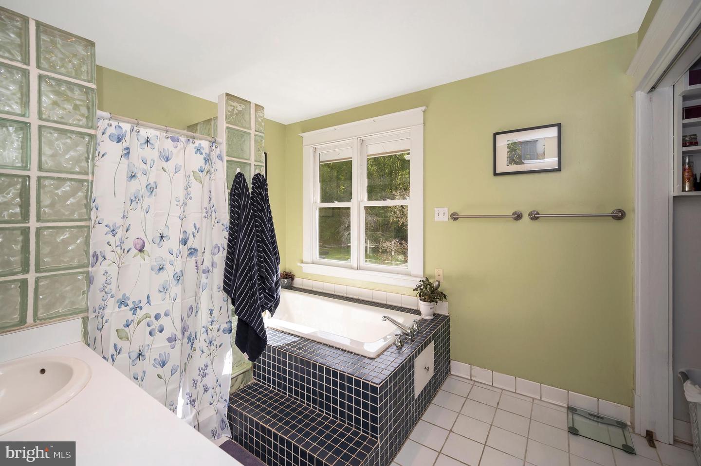 11236 GWATHMEY CHURCH RD, ASHLAND, Virginia 23005, 5 Bedrooms Bedrooms, ,3 BathroomsBathrooms,Residential,For sale,11236 GWATHMEY CHURCH RD,VAHA2001072 MLS # VAHA2001072