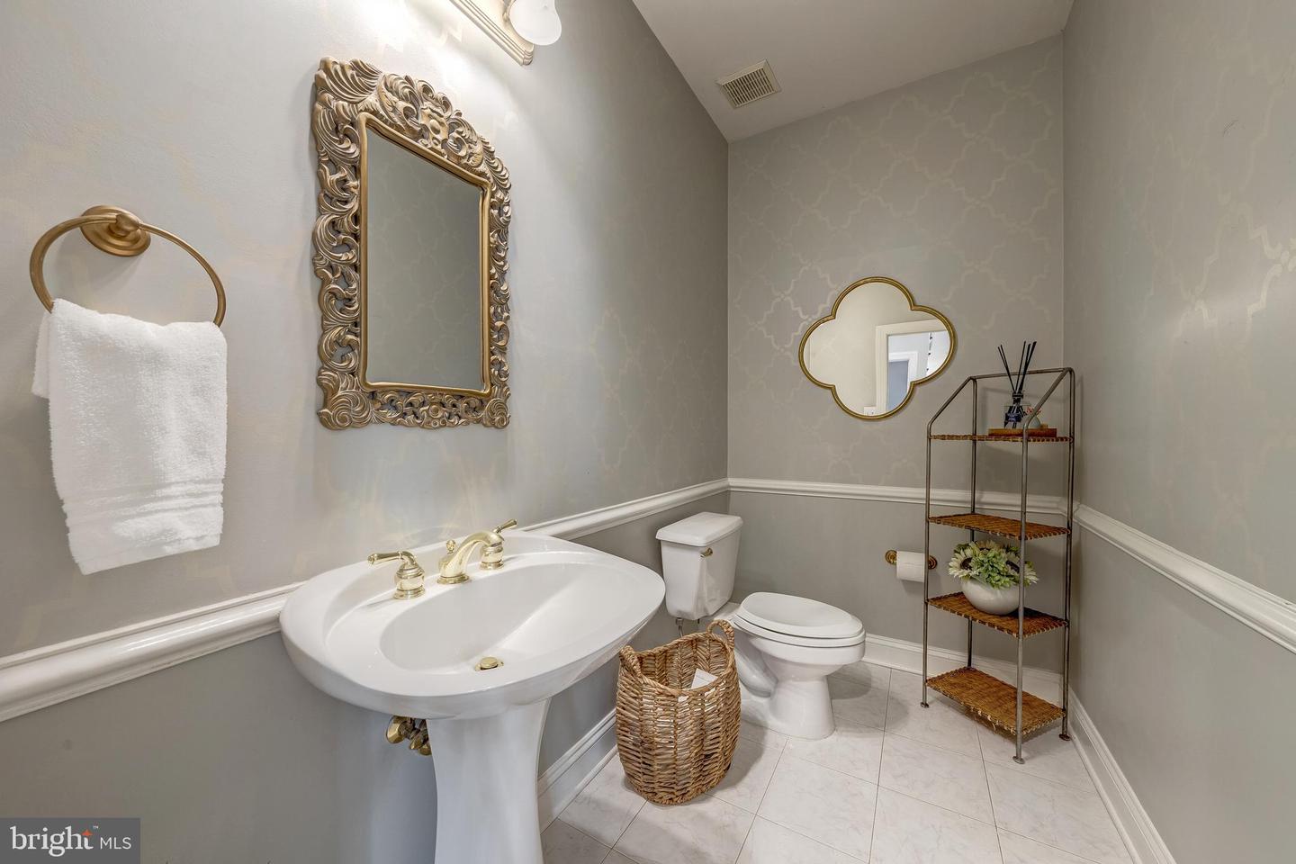 21250 DUBOIS CT, ASHBURN, Virginia 20147, 5 Bedrooms Bedrooms, 9 Rooms Rooms,4 BathroomsBathrooms,Residential,For sale,21250 DUBOIS CT,VALO2107432 MLS # VALO2107432