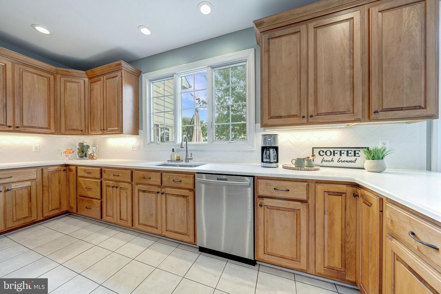 21250 DUBOIS CT, ASHBURN, Virginia 20147, 5 Bedrooms Bedrooms, 9 Rooms Rooms,4 BathroomsBathrooms,Residential,For sale,21250 DUBOIS CT,VALO2107432 MLS # VALO2107432