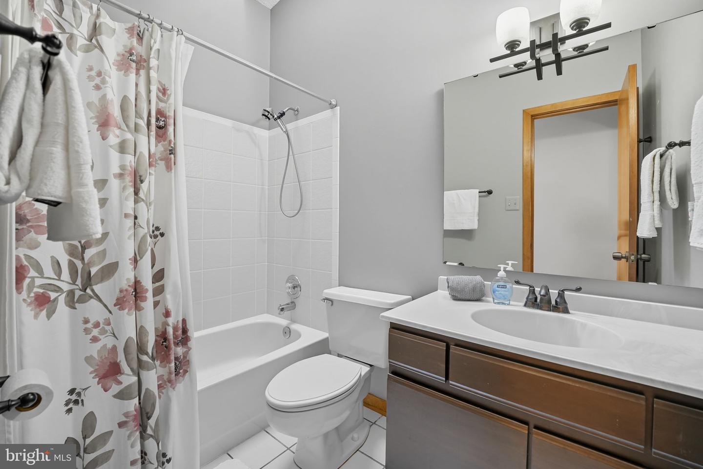10725 RIVER RUN DR, MANASSAS, Virginia 20112, 4 Bedrooms Bedrooms, ,3 BathroomsBathrooms,Residential,For sale,10725 RIVER RUN DR,VAPW2104612 MLS # VAPW2104612
