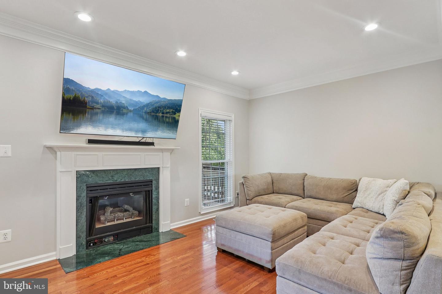 43218 CHOKEBERRY SQ, ASHBURN, Virginia 20147, 3 Bedrooms Bedrooms, ,2 BathroomsBathrooms,Residential,For sale,43218 CHOKEBERRY SQ,VALO2107458 MLS # VALO2107458 43218 CHOKEBERRY SQ, ASHBURN, Virginia 20147, 3 Bedrooms Bedrooms, ,2 BathroomsBathrooms,Residential,For sale,43218 CHOKEBERRY SQ,VALO2107458 MLS # VALO2107458