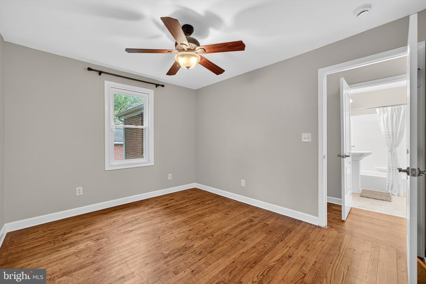 10048 DAHLGREN RD, KING GEORGE, Virginia 22485, 3 Bedrooms Bedrooms, ,2 BathroomsBathrooms,Residential,For sale,10048 DAHLGREN RD,VAKG2007048 MLS # VAKG2007048