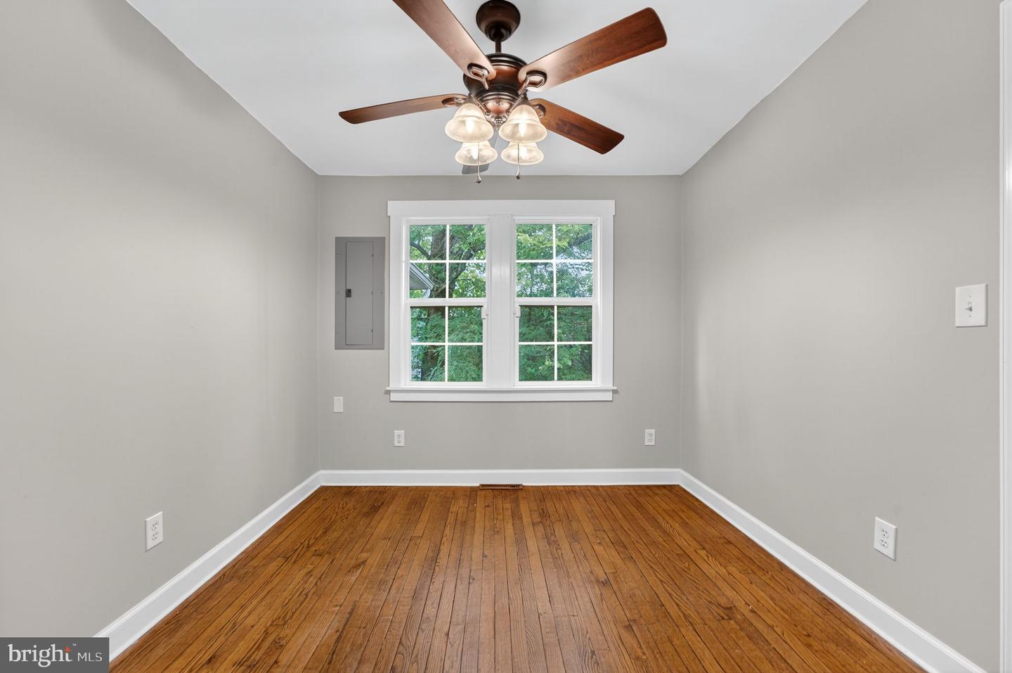 10048 DAHLGREN RD, KING GEORGE, Virginia 22485, 3 Bedrooms Bedrooms, ,2 BathroomsBathrooms,Residential,For sale,10048 DAHLGREN RD,VAKG2007048 MLS # VAKG2007048
