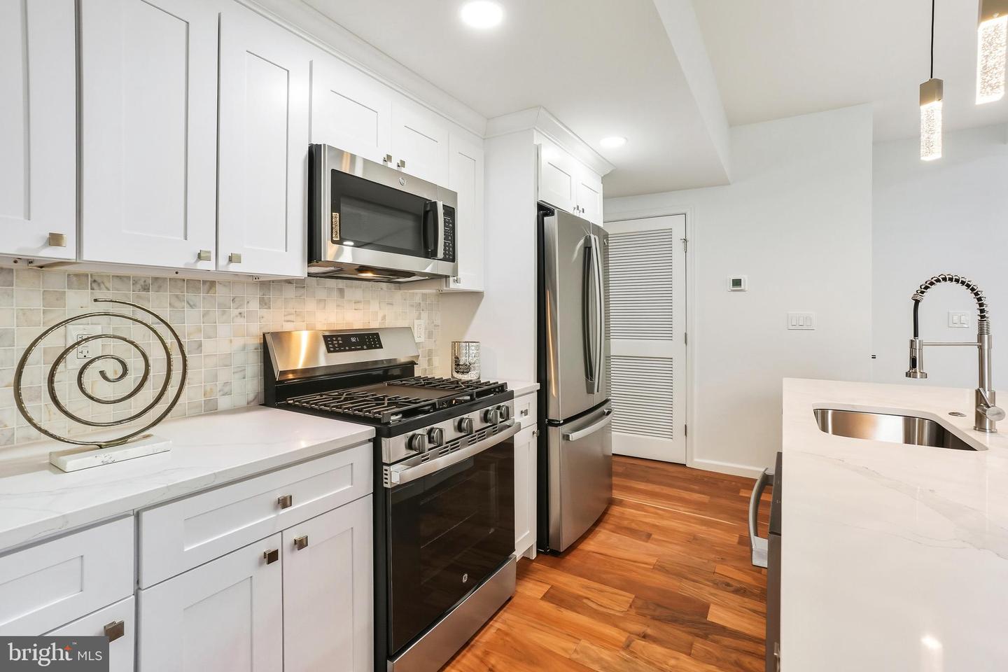 461 DELAFIELD PL NW, WASHINGTON, District Of Columbia 20011, 4 Bedrooms Bedrooms, ,4 BathroomsBathrooms,Residential,For sale,461 DELAFIELD PL NW,DCDC2223896 MLS # DCDC2223896