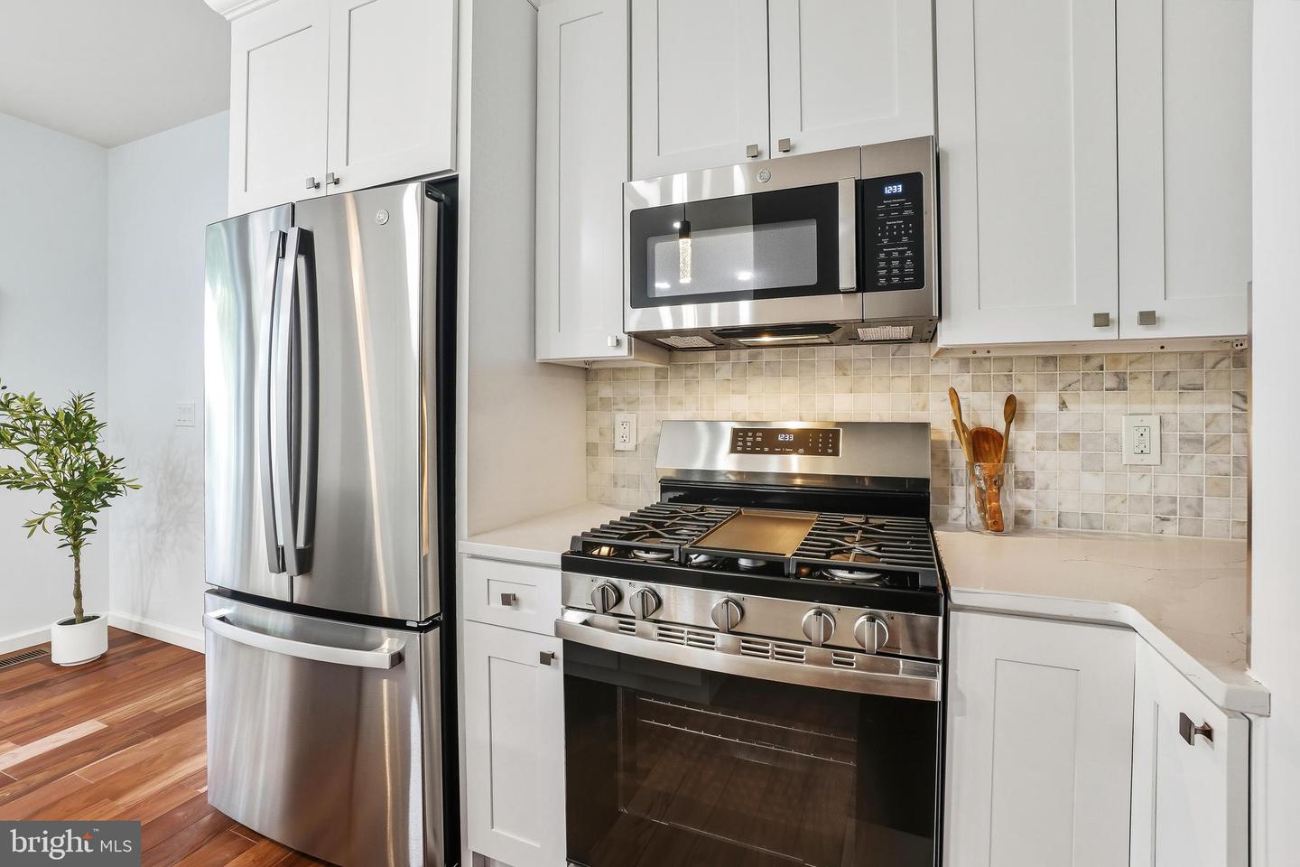 461 DELAFIELD PL NW, WASHINGTON, District Of Columbia 20011, 4 Bedrooms Bedrooms, ,4 BathroomsBathrooms,Residential,For sale,461 DELAFIELD PL NW,DCDC2223896 MLS # DCDC2223896