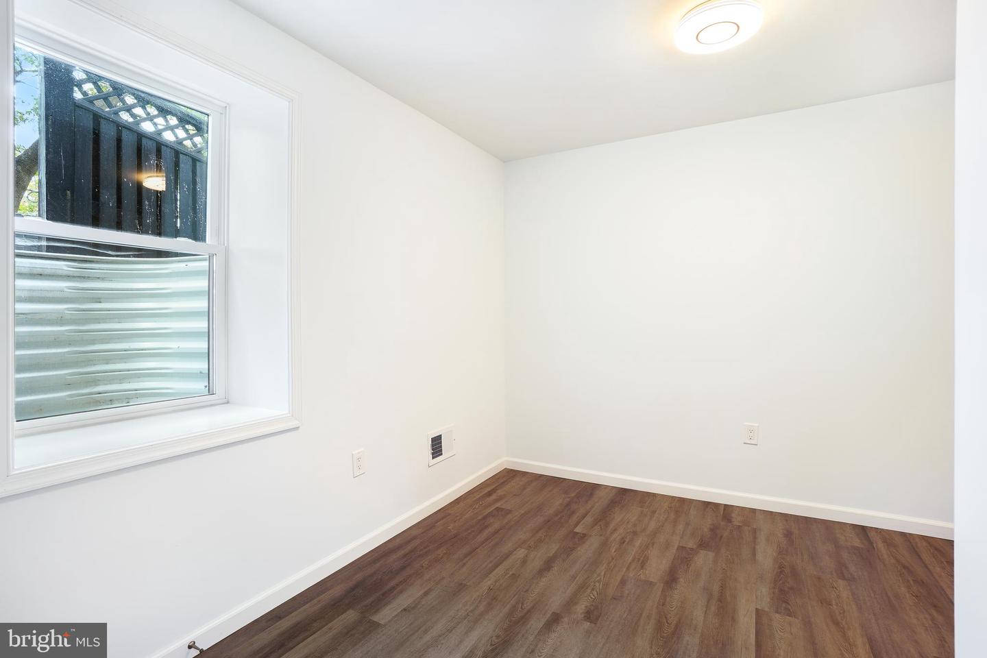 461 DELAFIELD PL NW, WASHINGTON, District Of Columbia 20011, 4 Bedrooms Bedrooms, ,4 BathroomsBathrooms,Residential,For sale,461 DELAFIELD PL NW,DCDC2223896 MLS # DCDC2223896