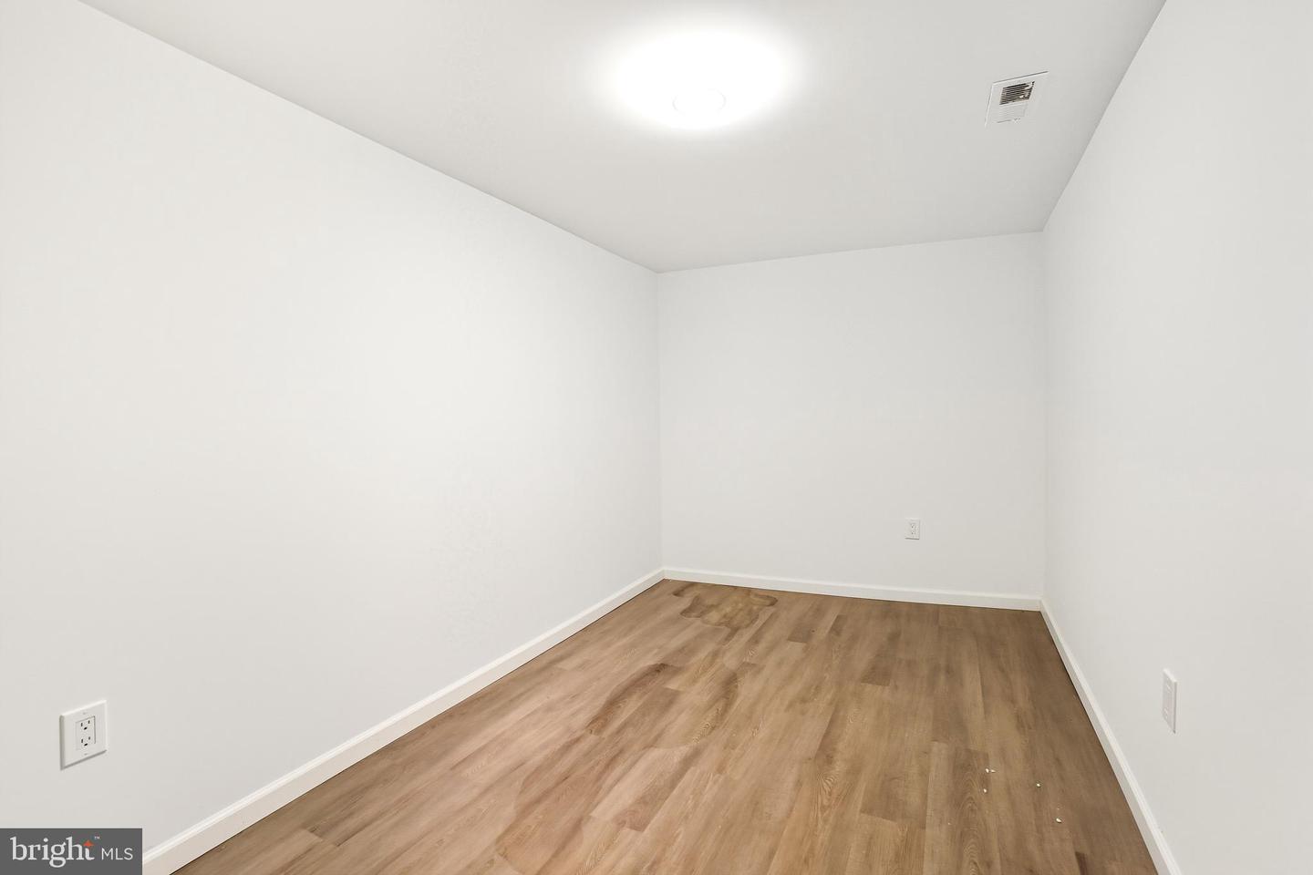 461 DELAFIELD PL NW, WASHINGTON, District Of Columbia 20011, 4 Bedrooms Bedrooms, ,4 BathroomsBathrooms,Residential,For sale,461 DELAFIELD PL NW,DCDC2223896 MLS # DCDC2223896
