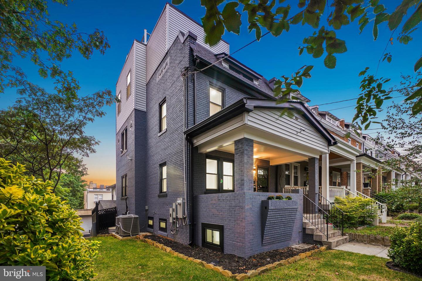 461 DELAFIELD PL NW, WASHINGTON, District Of Columbia 20011, 4 Bedrooms Bedrooms, ,4 BathroomsBathrooms,Residential,For sale,461 DELAFIELD PL NW,DCDC2223896 MLS # DCDC2223896