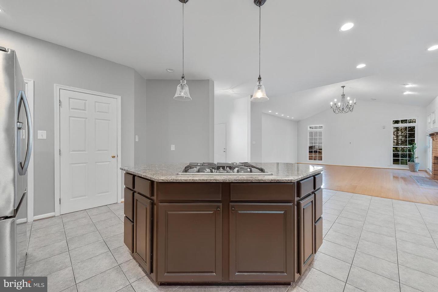 641 MEADE DR SW, LEESBURG, Virginia 20175, 5 Bedrooms Bedrooms, ,4 BathroomsBathrooms,Residential,For sale,641 MEADE DR SW,VALO2107494 MLS # VALO2107494