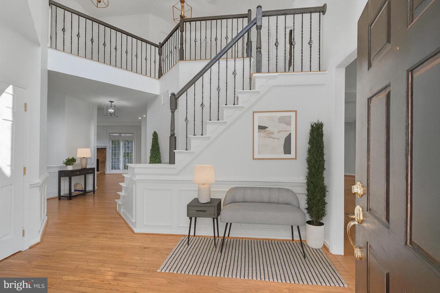 641 MEADE DR SW, LEESBURG, Virginia 20175, 5 Bedrooms Bedrooms, ,4 BathroomsBathrooms,Residential,For sale,641 MEADE DR SW,VALO2107494 MLS # VALO2107494