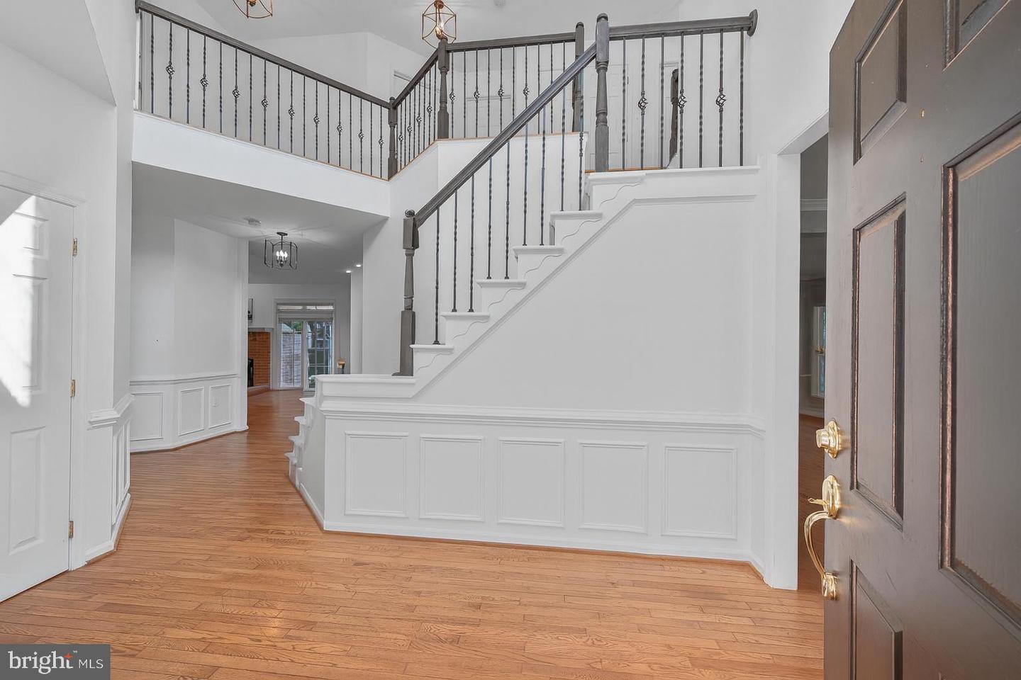 641 MEADE DR SW, LEESBURG, Virginia 20175, 5 Bedrooms Bedrooms, ,4 BathroomsBathrooms,Residential,For sale,641 MEADE DR SW,VALO2107494 MLS # VALO2107494