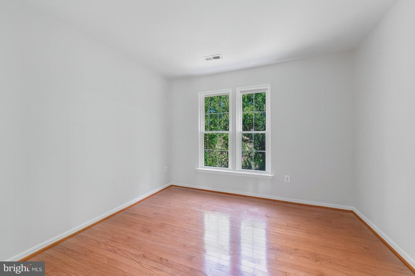 641 MEADE DR SW, LEESBURG, Virginia 20175, 5 Bedrooms Bedrooms, ,4 BathroomsBathrooms,Residential,For sale,641 MEADE DR SW,VALO2107494 MLS # VALO2107494