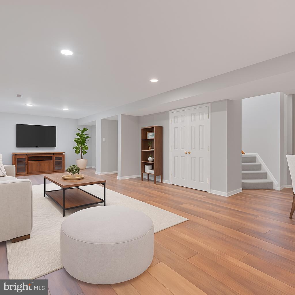 641 MEADE DR SW, LEESBURG, Virginia 20175, 5 Bedrooms Bedrooms, ,4 BathroomsBathrooms,Residential,For sale,641 MEADE DR SW,VALO2107494 MLS # VALO2107494