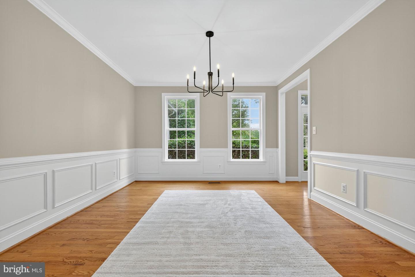 11689 HEINZ CT, OAKTON, Virginia 22124, 5 Bedrooms Bedrooms, ,4 BathroomsBathrooms,Residential,For sale,11689 HEINZ CT,VAFX2268998 MLS # VAFX2268998