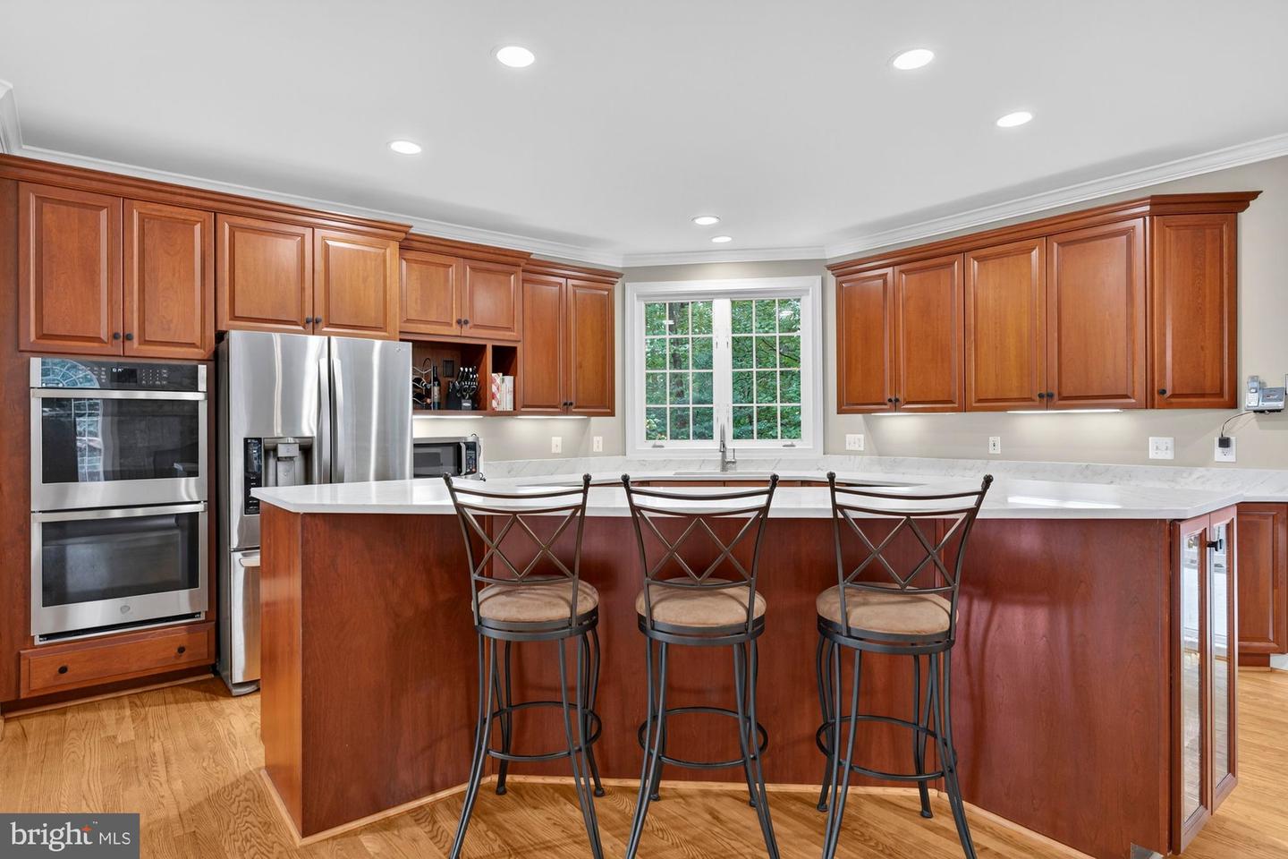 11689 HEINZ CT, OAKTON, Virginia 22124, 5 Bedrooms Bedrooms, ,4 BathroomsBathrooms,Residential,For sale,11689 HEINZ CT,VAFX2268998 MLS # VAFX2268998