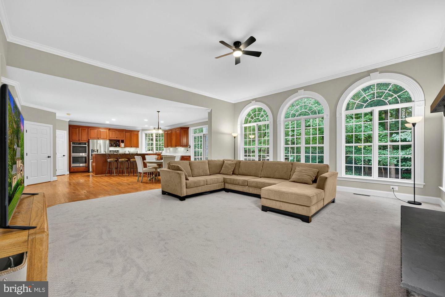 11689 HEINZ CT, OAKTON, Virginia 22124, 5 Bedrooms Bedrooms, ,4 BathroomsBathrooms,Residential,For sale,11689 HEINZ CT,VAFX2268998 MLS # VAFX2268998