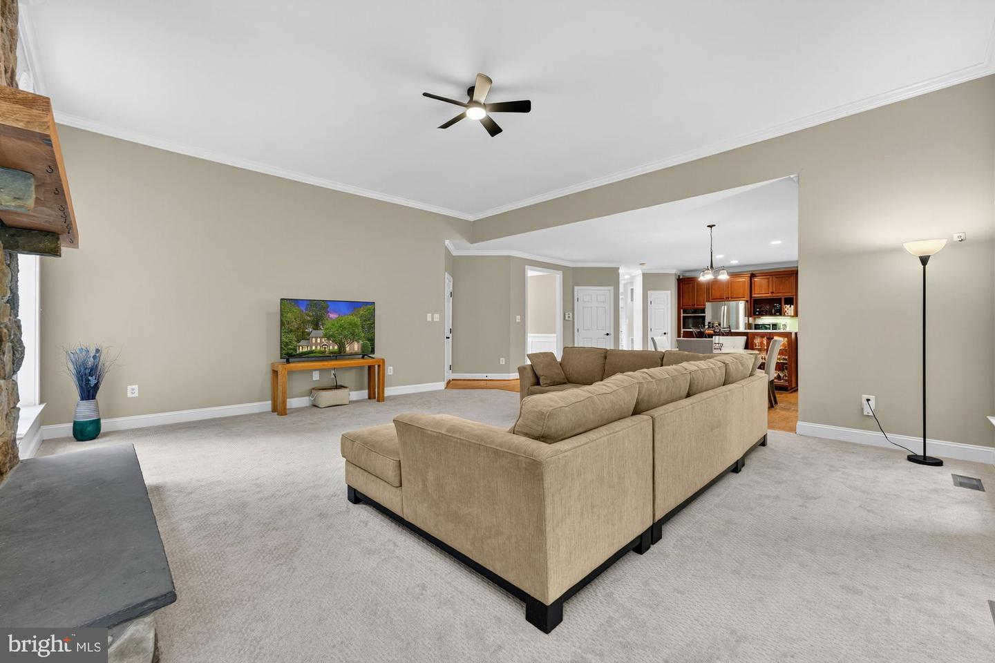 11689 HEINZ CT, OAKTON, Virginia 22124, 5 Bedrooms Bedrooms, ,4 BathroomsBathrooms,Residential,For sale,11689 HEINZ CT,VAFX2268998 MLS # VAFX2268998