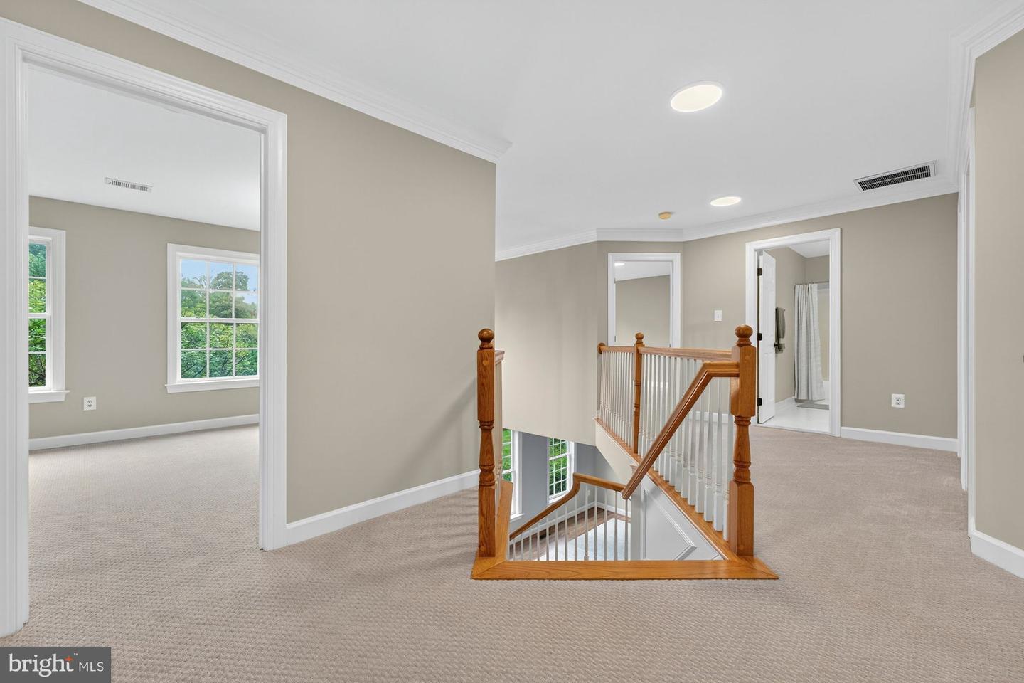 11689 HEINZ CT, OAKTON, Virginia 22124, 5 Bedrooms Bedrooms, ,4 BathroomsBathrooms,Residential,For sale,11689 HEINZ CT,VAFX2268998 MLS # VAFX2268998