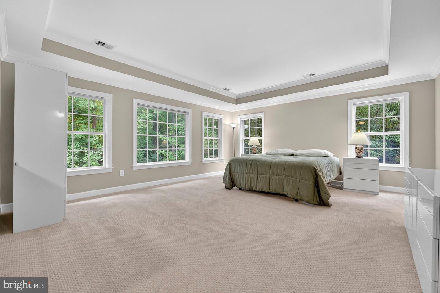 11689 HEINZ CT, OAKTON, Virginia 22124, 5 Bedrooms Bedrooms, ,4 BathroomsBathrooms,Residential,For sale,11689 HEINZ CT,VAFX2268998 MLS # VAFX2268998