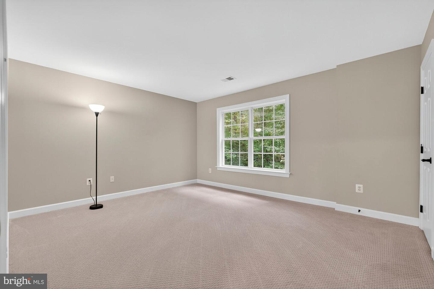 11689 HEINZ CT, OAKTON, Virginia 22124, 5 Bedrooms Bedrooms, ,4 BathroomsBathrooms,Residential,For sale,11689 HEINZ CT,VAFX2268998 MLS # VAFX2268998