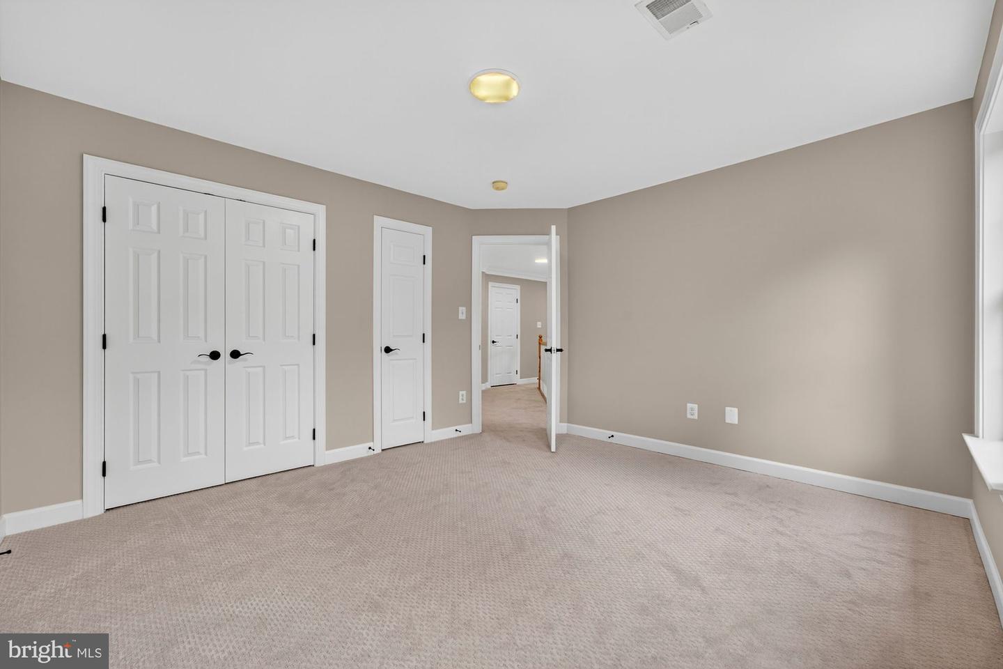 11689 HEINZ CT, OAKTON, Virginia 22124, 5 Bedrooms Bedrooms, ,4 BathroomsBathrooms,Residential,For sale,11689 HEINZ CT,VAFX2268998 MLS # VAFX2268998