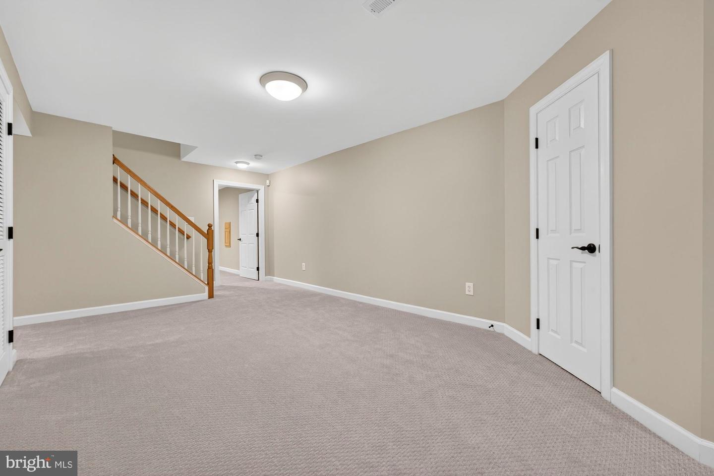 11689 HEINZ CT, OAKTON, Virginia 22124, 5 Bedrooms Bedrooms, ,4 BathroomsBathrooms,Residential,For sale,11689 HEINZ CT,VAFX2268998 MLS # VAFX2268998