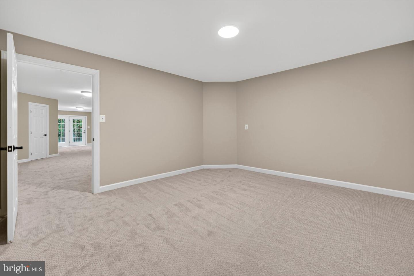 11689 HEINZ CT, OAKTON, Virginia 22124, 5 Bedrooms Bedrooms, ,4 BathroomsBathrooms,Residential,For sale,11689 HEINZ CT,VAFX2268998 MLS # VAFX2268998