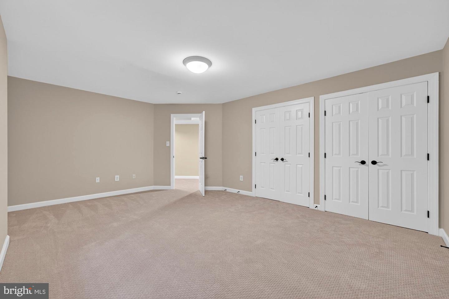 11689 HEINZ CT, OAKTON, Virginia 22124, 5 Bedrooms Bedrooms, ,4 BathroomsBathrooms,Residential,For sale,11689 HEINZ CT,VAFX2268998 MLS # VAFX2268998